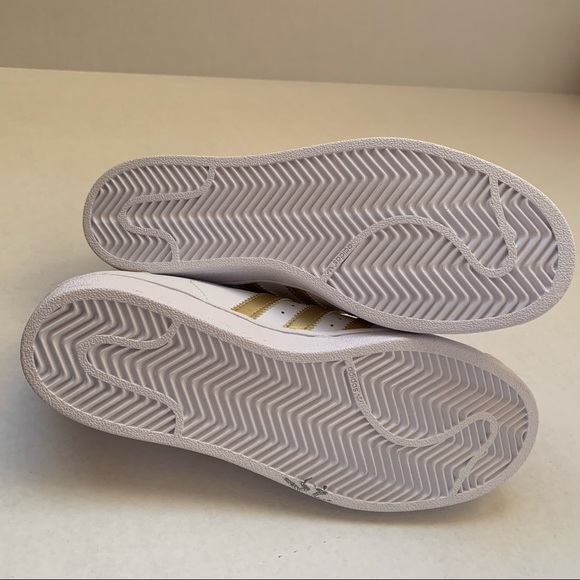 New Adidas Superstar Gold/White Sneaker Size 6 - Picture 10 of 12